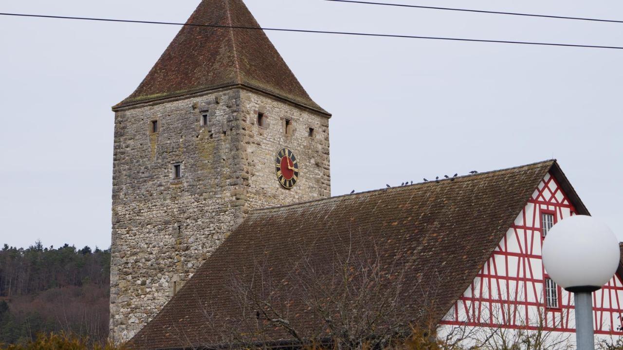 Hotel Restaurant Kreuz Kaiserstuhl Buitenkant foto