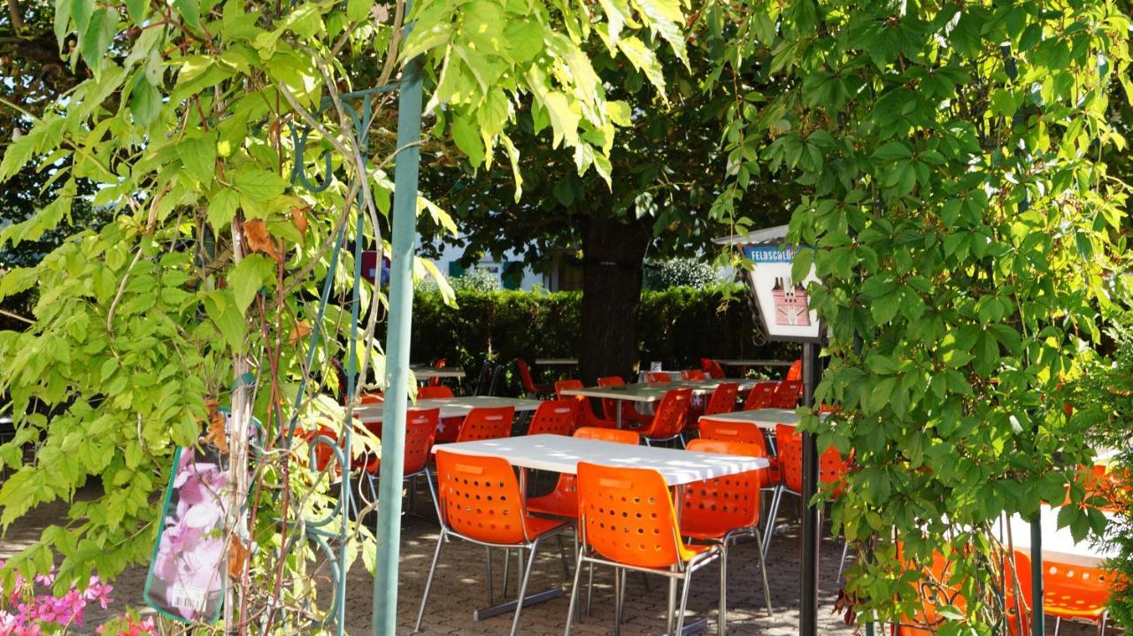 Hotel Restaurant Kreuz Kaiserstuhl Buitenkant foto